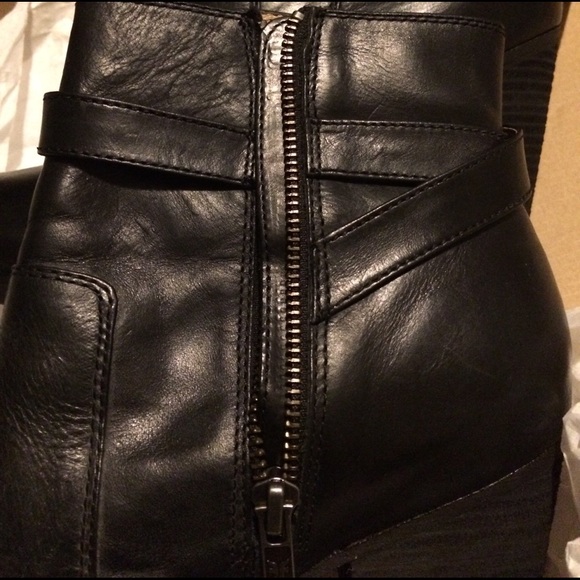 Frye “Patty” Boot - Picture 7 of 8